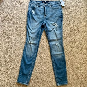 BRAND NEW🎉 Hollister Women’s Jeans